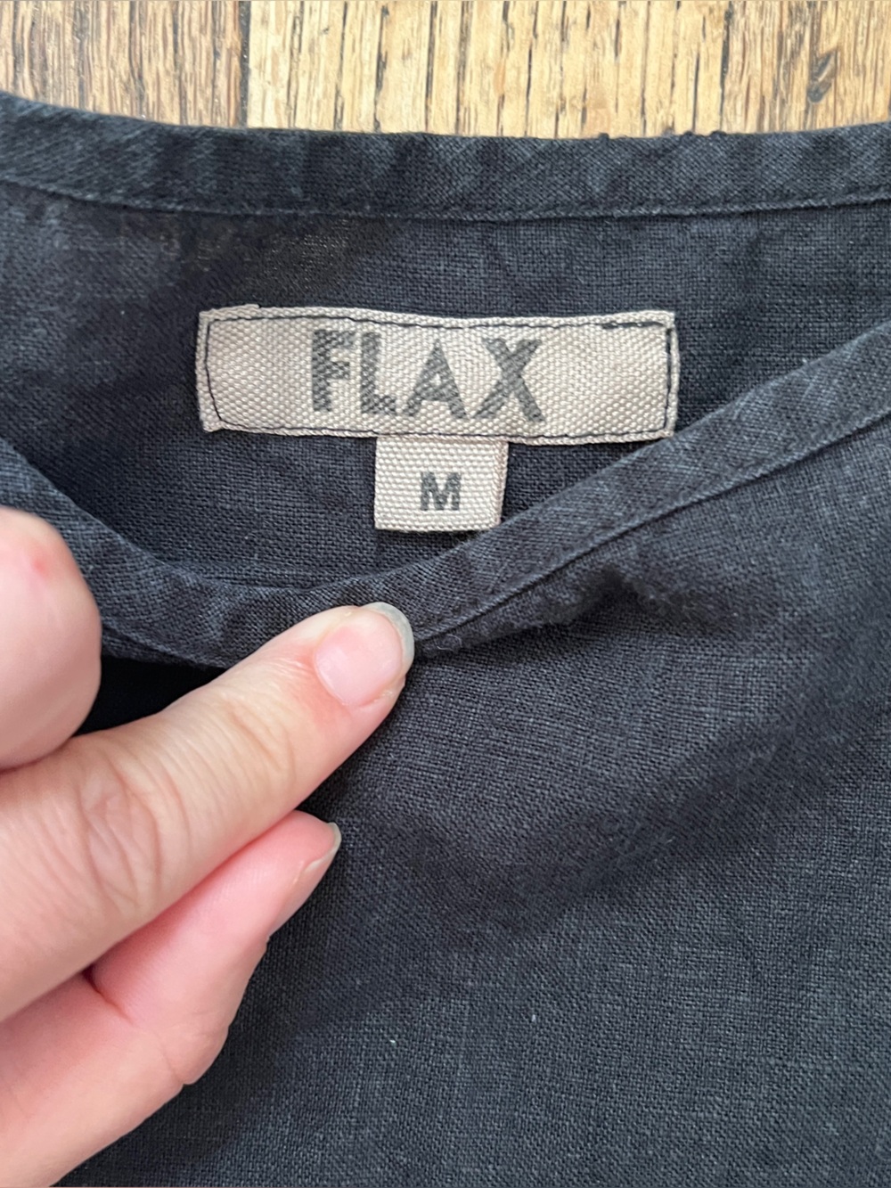 Flax linen black short sleeve shirt size medium. - Picture 3 of 7